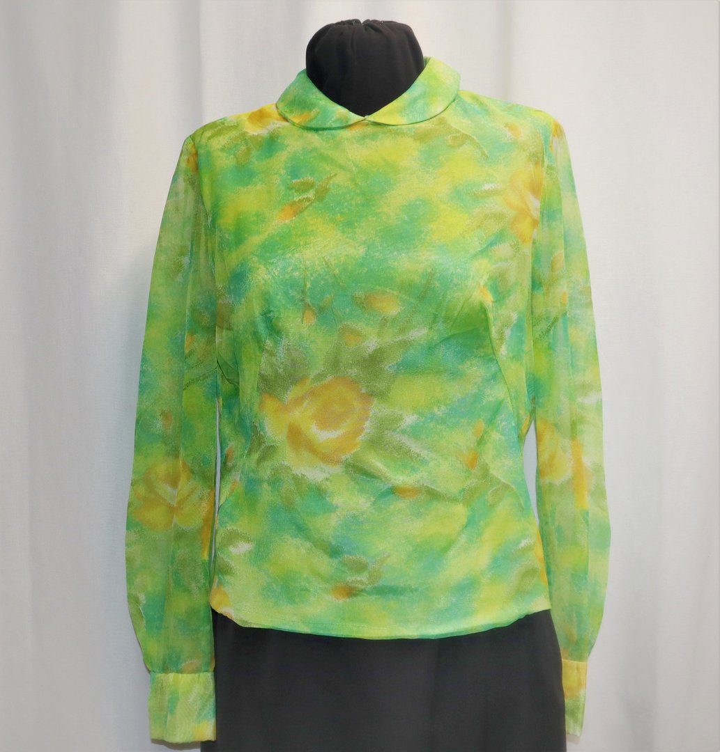 Green shirt with yellow marks, 60s, size M-L