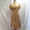 Hunajanruskea-valkoinen 60-luvun mekko merenneitohelmalla, 46/L-XL
