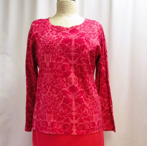 Pinkki-punasävyinen Marimekko T-paita, 2000-luku, L