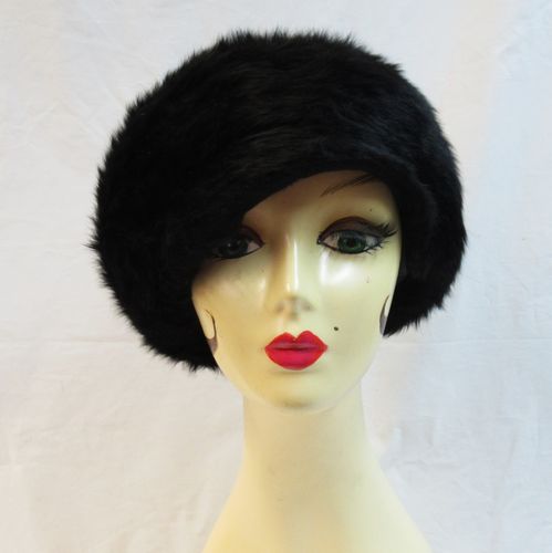 Black, fluffy melusine felt hat from the 60s