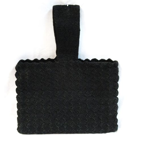 Black 30s-40s crochet corde bag